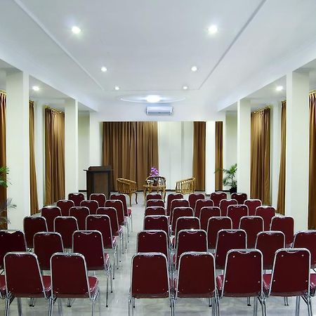 Hotel Duta Palembang Exterior photo