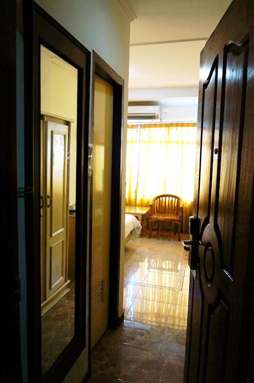 Hotel Duta Palembang Room photo