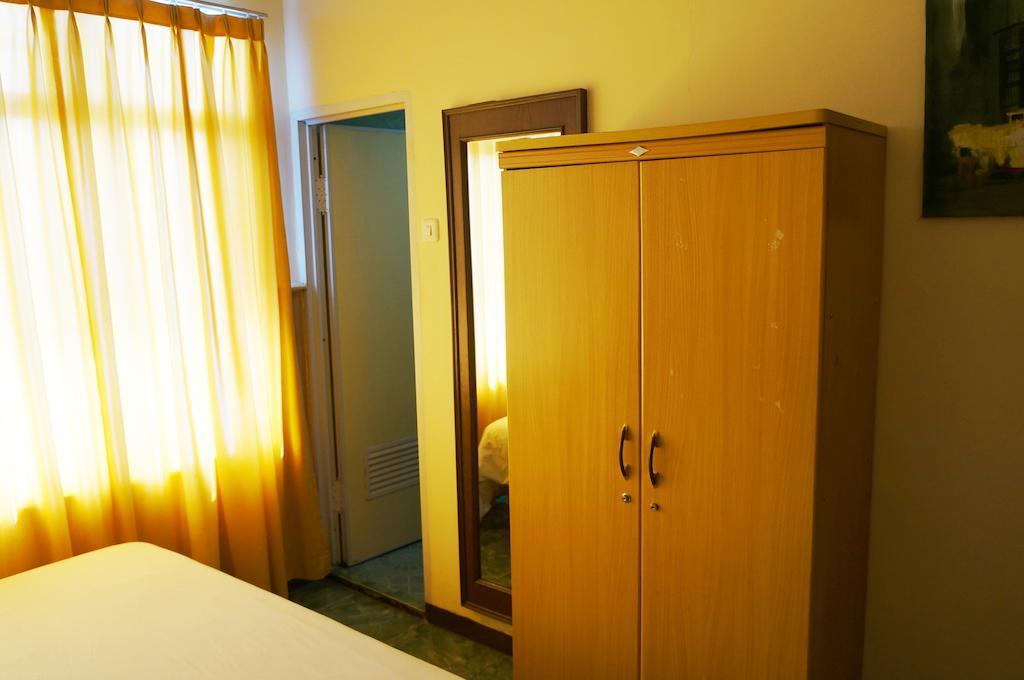 Hotel Duta Palembang Exterior photo